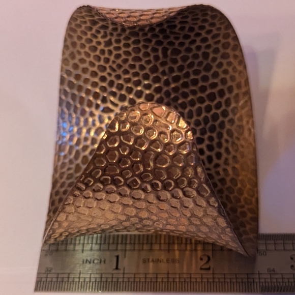 Set of 2 Matching Open Brass Cuffs - Picture 3 of 4